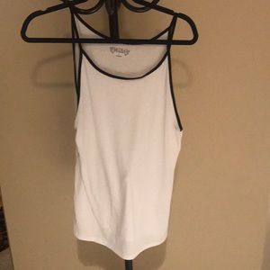 white tank